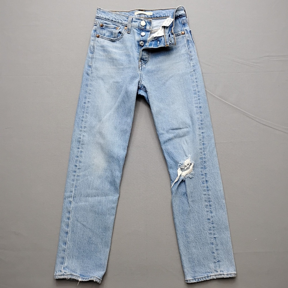 Levis Premium Wedgie Straight Jeans Light Wash Distressed Button Fly Size 24